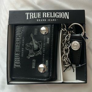 True Religion Brand Jeans wallet with chain Brand New Unopened gift set
